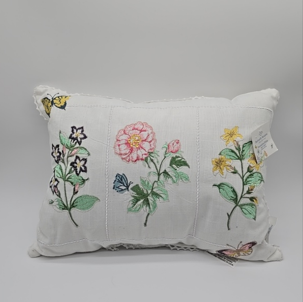 NWT Lenox Butterfly Meadow Collection Decorative Pillow 14 x 20"